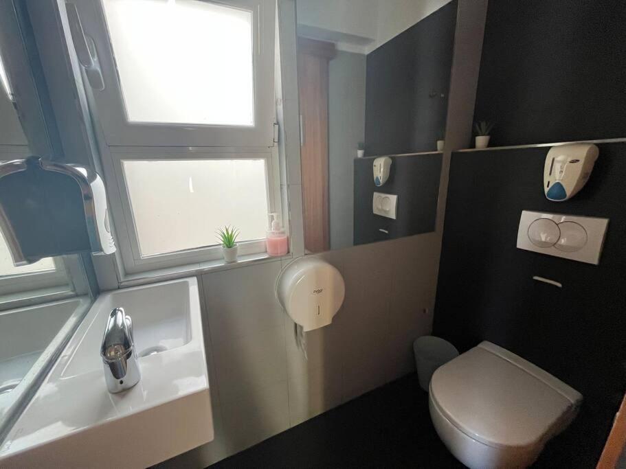 3 Bedroom, 2,5 Bathroom - Bairro Alto Residence Lisboa المظهر الخارجي الصورة